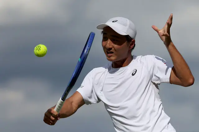 Shintaro Mochizuki in axtion at Wimbledon