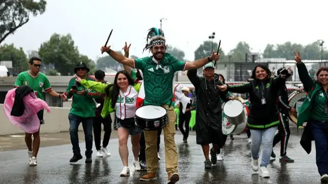 Mexico fans arrive