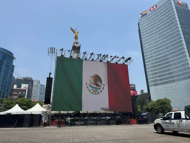 Large screen in Mexico City