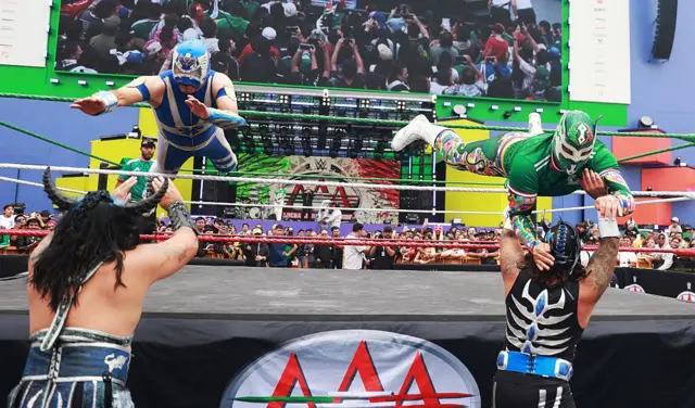 Wrestling in Mexico City