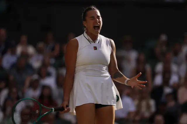 Sabalenka screams