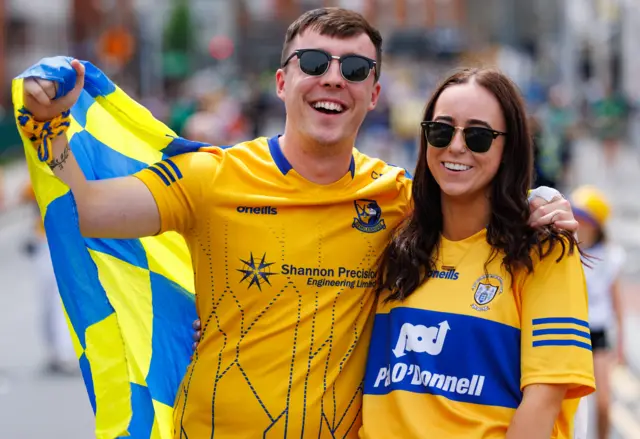 Clare fans