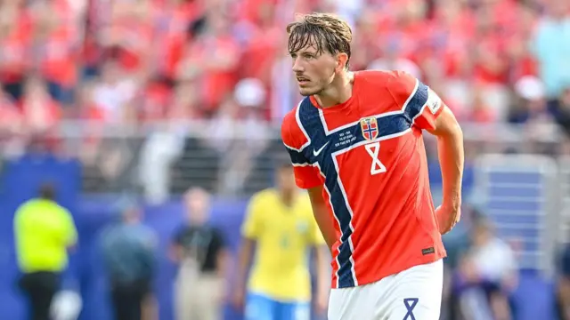 Sander Berge of Norway looks on during the FIFA World Cup 2026 Round of 16 match between Brazil and Norway at New York New Jersey Stadium on July 5, 2026 in East Rutherford, United States