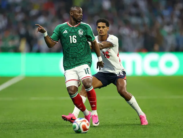 Quinones and Konsa