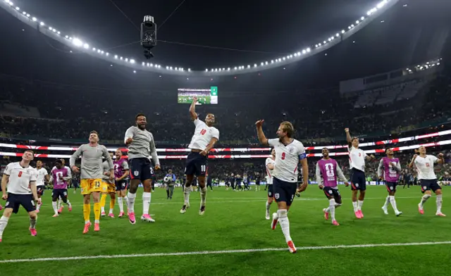 Dean Henderson #13, Reece James #24, Jude Bellingham #10 and Harry Kane #9 of England celebrate