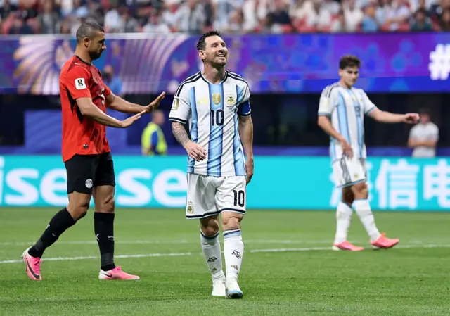Lionel Messi reacts