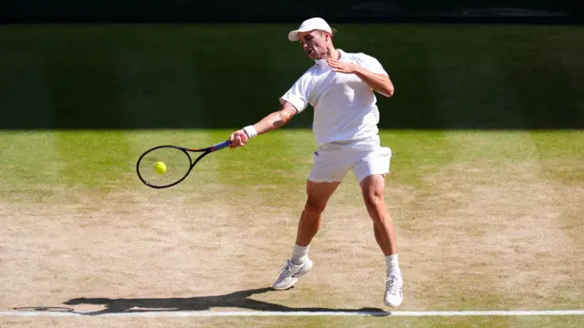 Arthur Fery hits a forehand