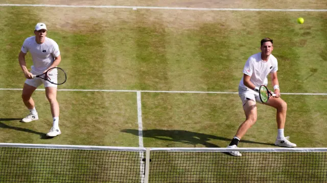 Harri Heliovaara and Henry Patten in men's doubles action at Wimbledon