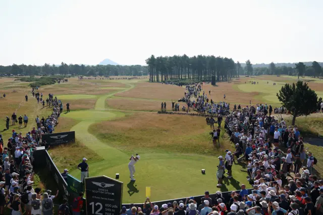 General view of the Renaissance Club