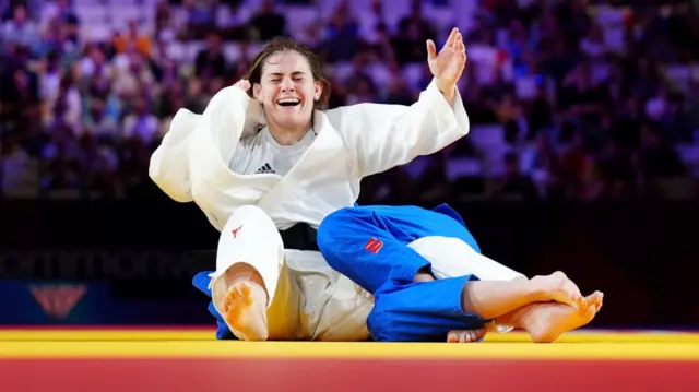 Jemima Yeats-Brown celebrates taking a bronze medal for England at the Commonwealth Games