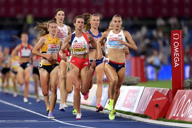 Alice Finot of Team France and Elise Thorner of Team Great Britain
