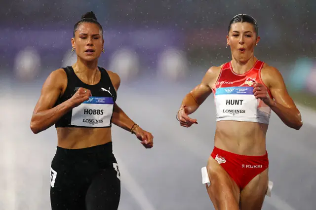 Zoe Hobbs of Team New Zealand and Amy Hunt of Team England