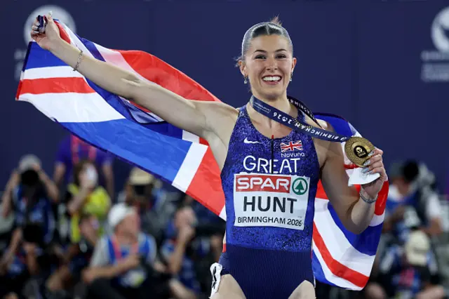 Gold medalist Amy Hunt of Team Great Britain poses