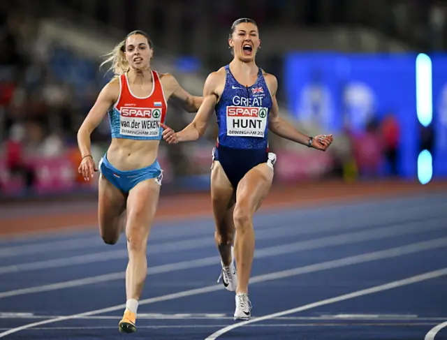 Amy Hunt of Great Britain and Northern Ireland celebrates