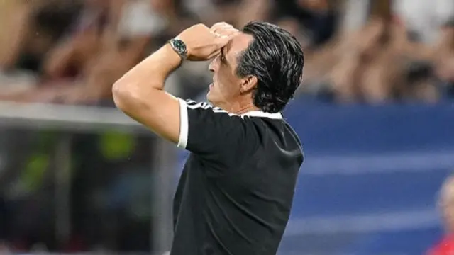 Coach Unai Emery of Aston Villa gestures looks dejected during the UEFA Super Cup 2026 match between Paris Saint-Germain and Aston Villa at Stadion Salzburg.