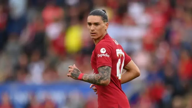arwin Nunez of Liverpool in action during the FA Community Shield between Manchester City and Liverpool