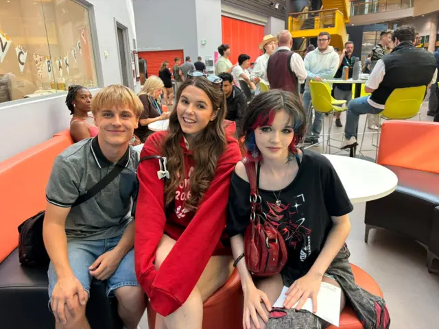 Shane, Lexi a Layla