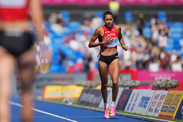 Audrey Werro limps home