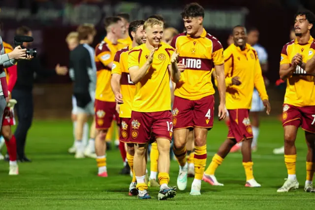 FT: Motherwell 2-0 HJK Helsinki (agg 3-1)