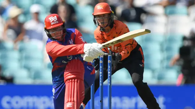 Lizelle Lee bats for Southern Brave