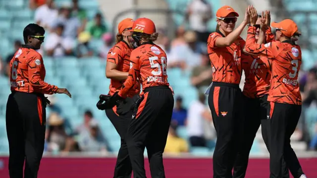 Sunrisers Leeds celebrate the wicket of Bouchier