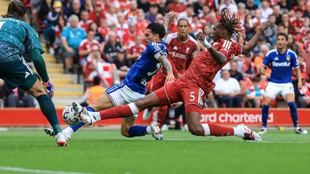 Jacquet tackle