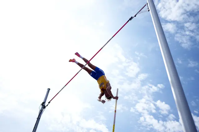 Armand Duplantis of Team Sweden competes in the Men's Pole Vault Qualification