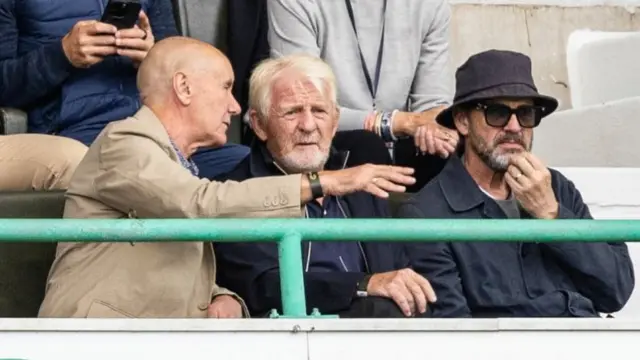 A trio of famous Hibs fans
