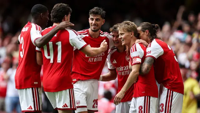 Arsenal celebrating