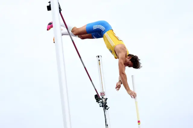 Duplantis competes