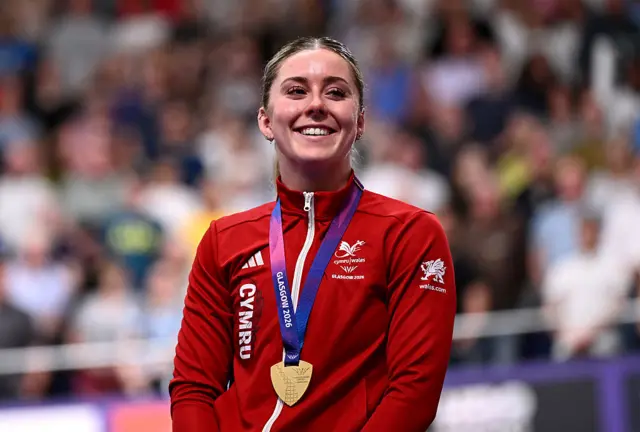 Gold medalist Emma Finucane of Team Wales