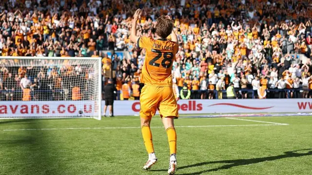 Wolves' Fer Lopez