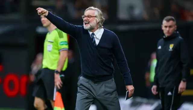 Dundee boss Steven Pressley