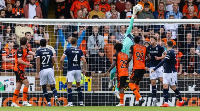 Dundee Utd v Dundee