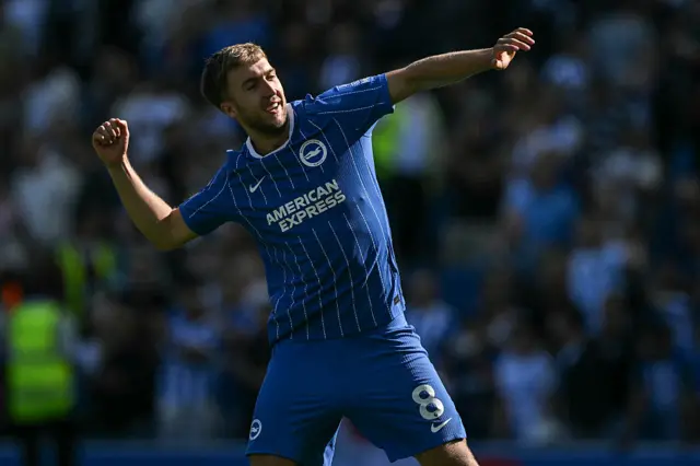 Brighton's English midfielder #08 Jack Hinshelwood celebrates