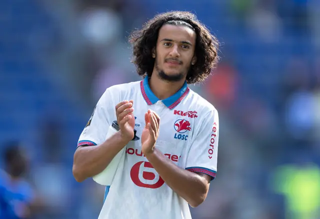 : Ayyoub Bouaddi of LOSC Lille acknowledges the fans