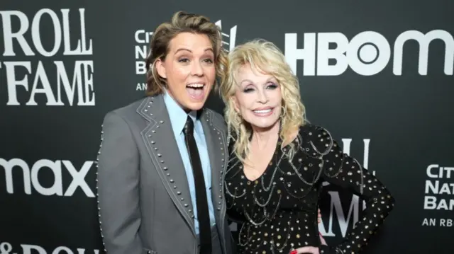 Carlile and Parton seen at the Rock & Roll Hall of Fame awards in 2022