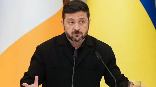 UKRAINE-IRELAND-RUSSIA-CONFLICT-WAR Ukraine's President Volodymyr Zelensky speaks during a joint press conference with Ireland's Prime Minister following their meeting in Kyiv on July 23, 2026