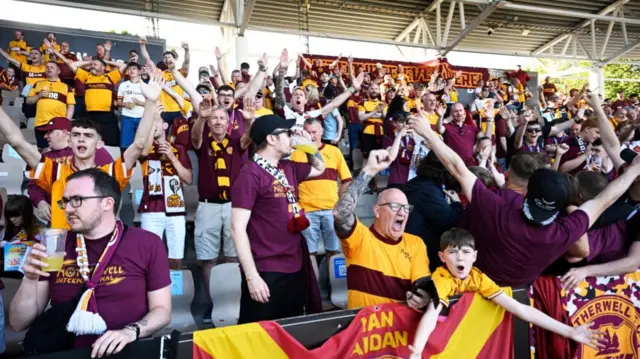 Motherwell fans