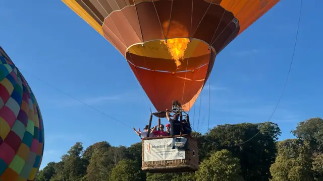 The balloon basket with the burner above