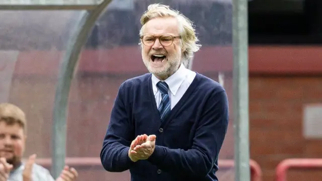 Dundee manager Steven Pressley