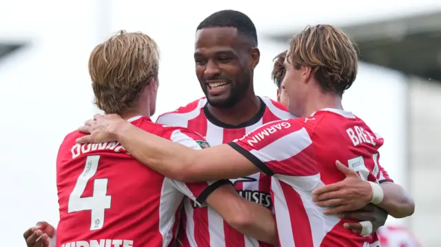 Southampton players celebrate scoring