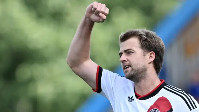 Patrick Bamford celebrates for Sheffield United