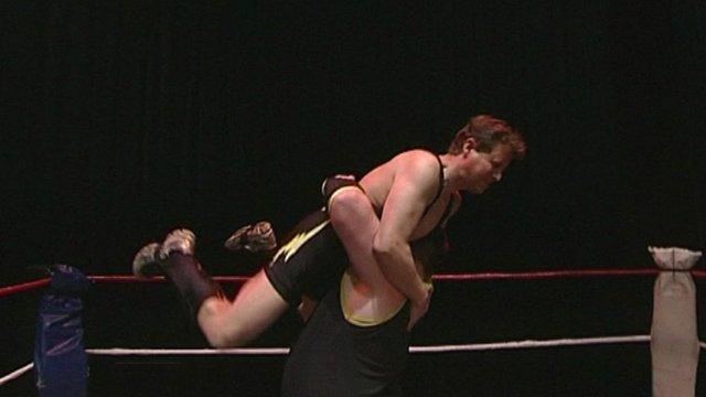 Mike Bushell wrestling