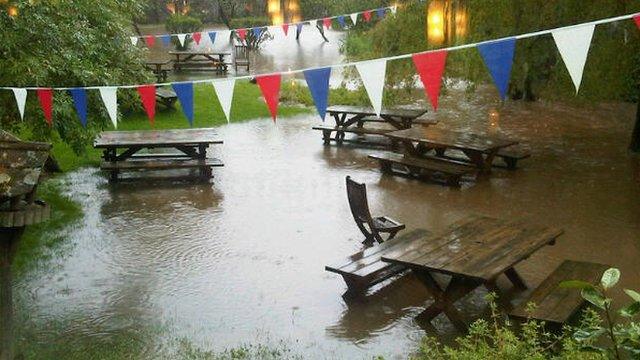 Calfs Head pub, Worston