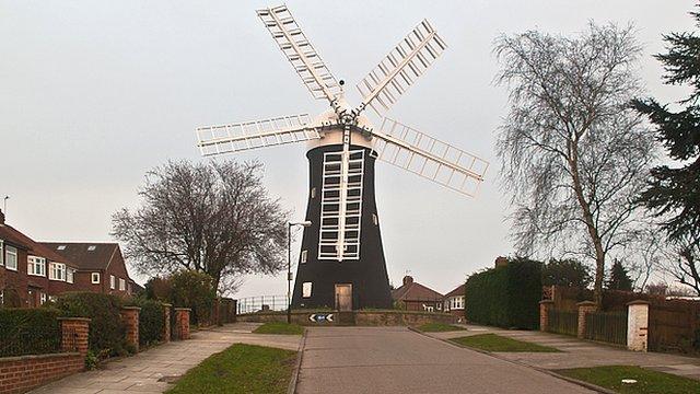 Holgate Windmill roundabout