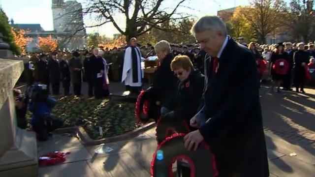 First Minister Carwyn Jones lays a wreath at the Welsh National War Memorial in Cardiff