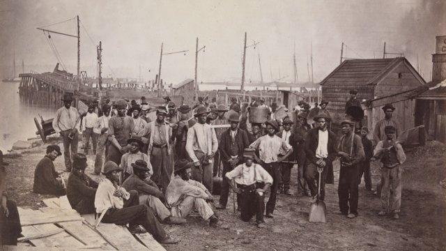 Labourers at Quartermaster's Wharf