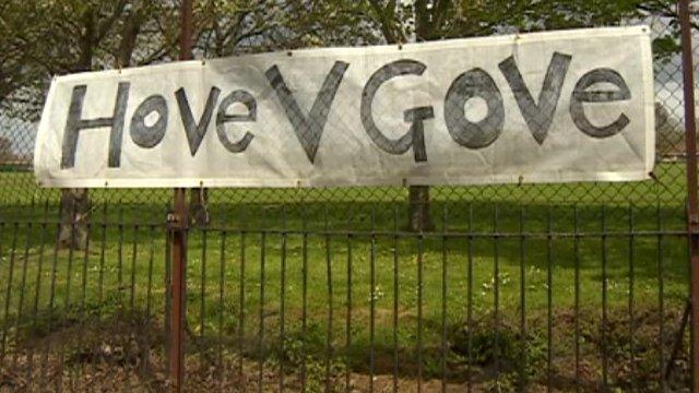 Hove v Gove sign