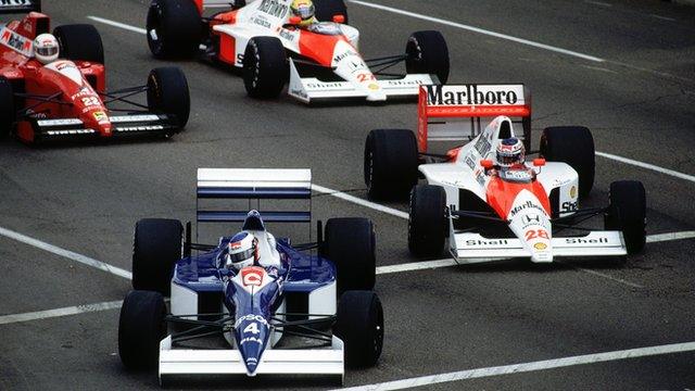 Jean Alesi takes the lead in Phoenix